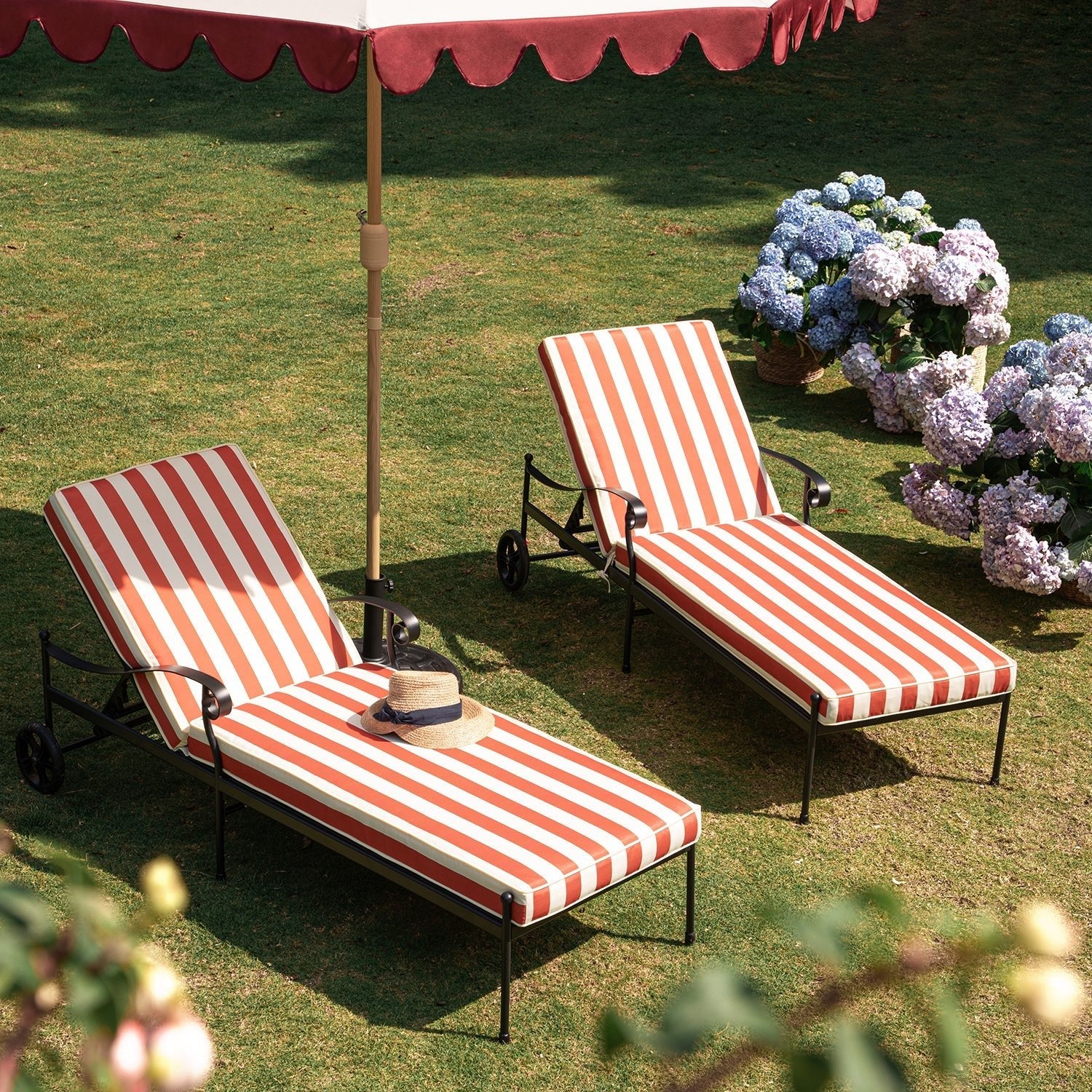 Haymes Metal Sun Lounger with Wheels, Scarlet Stripe - daals